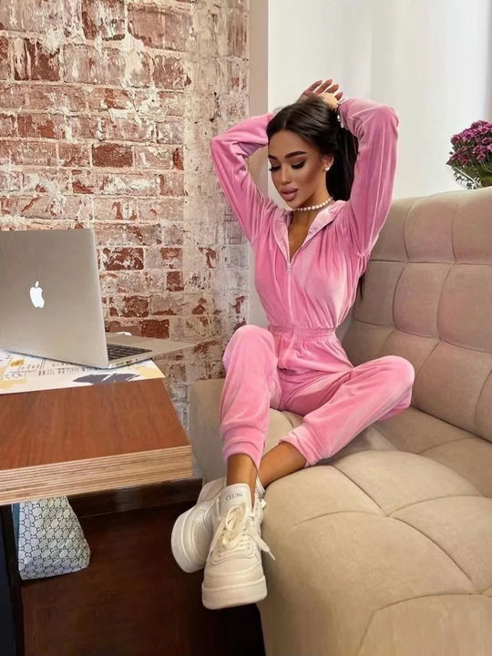 Damen Velours Jumpsuit mit Kapuze, Reißverschluss und tailliertem Gummibund EB