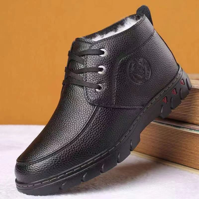 Herren Stiefel mit warmem Innenfutter und rutschfester Sohle EB