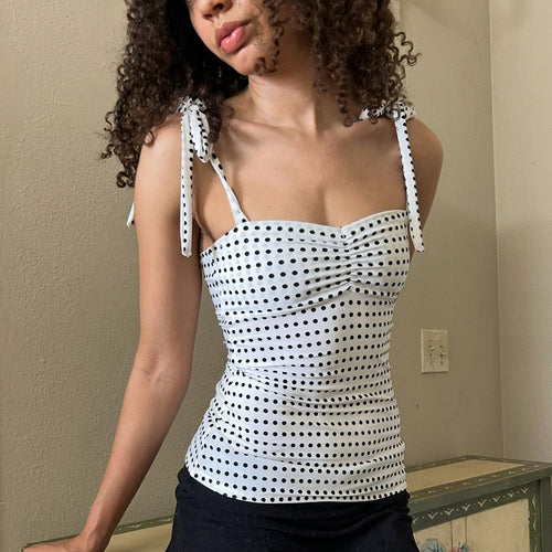 Damen Polka-Dot Top mit zartem Rüschen-Detail und verstellbaren Trägern EB