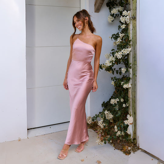 Damen Einseitig geschnittenes Satin-Maxikleid mit elegantem Fall EB
