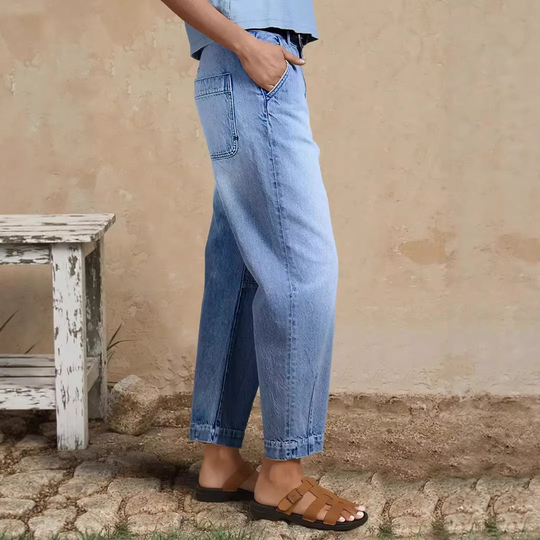 Damen lockere Jeans mit stylish cropped Schnitt und hohem Bund EB