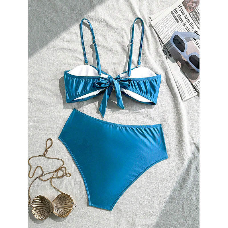 Damen Eleganter Bandeau-Bikini mit schimmernden Muschel-Details EB