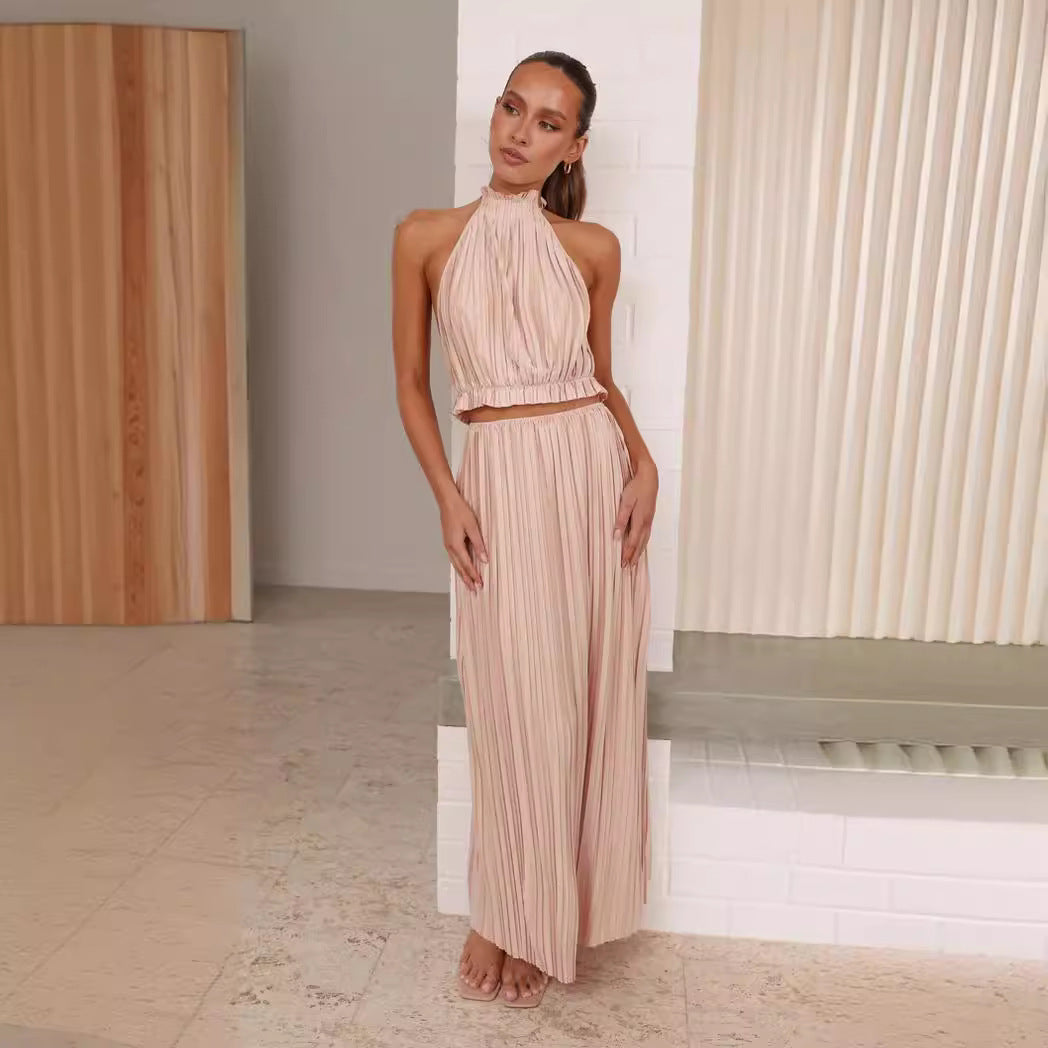 Damen Maxikleid mit ausdrucksvollem Faltenrock und modischem Halterneck EB