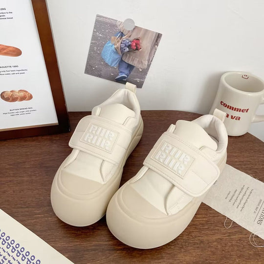 Damen Sneaker mit verstellbarem Klettverschluss und dämpfender Sohle EB