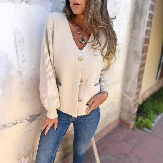 Damen Modische Strickjacke mit Knopfdetails und Taschen EB