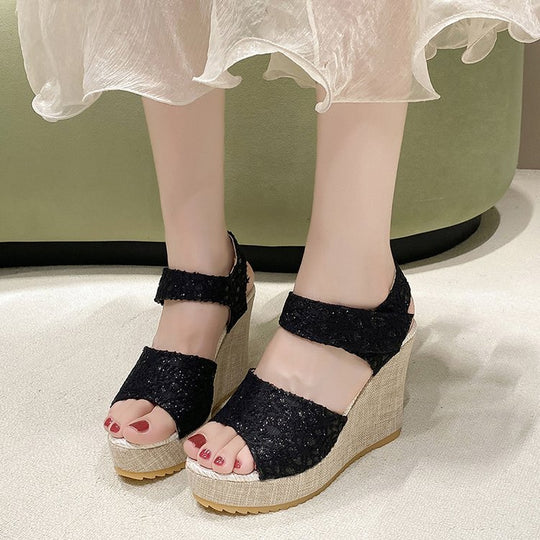 Damen Plateau-Sandalen mit elegantem Riemchen-Design EB