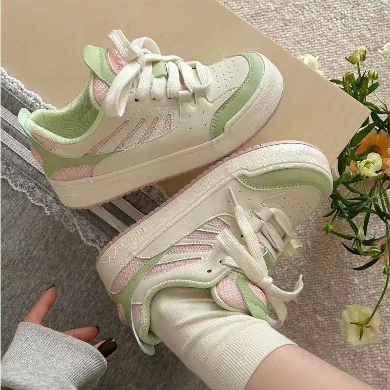 Damen Sportliche Sneakers mit atmungsaktiver Mesh-Oberfläche und dämpfendem Sohlenprofil EB