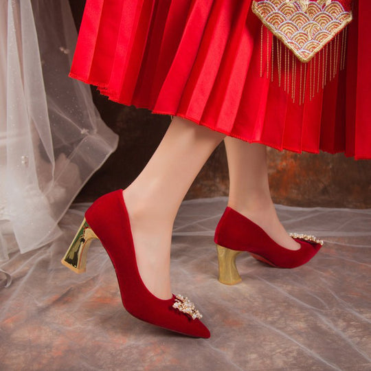 Damen elegante Velours-Pumps mit luxuriösem Perlen-Schmuckdetail EB