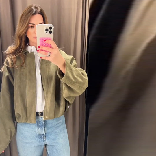 Damen Weiche Veloursjacke mit elastischem Saum und lässigem Schnitt EB
