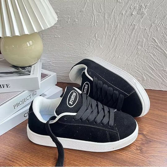 Damen Bequeme Sneakers aus weichem Wildleder mit sportlicher Sohle EB