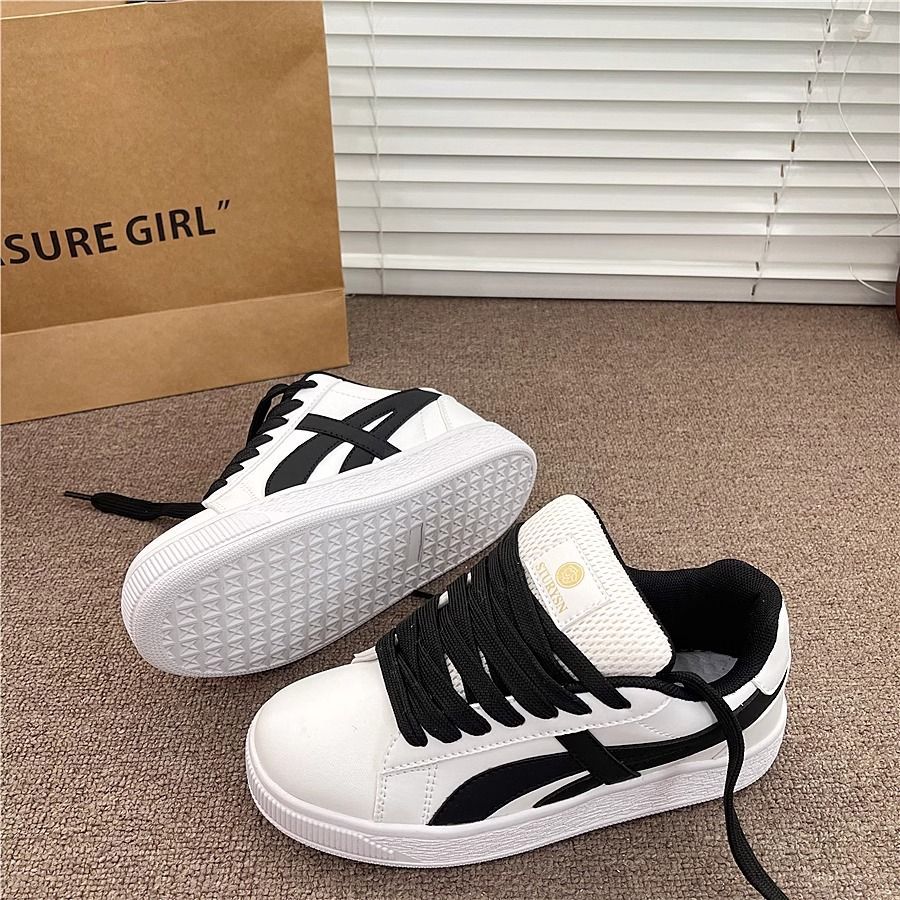 Damen Sportliche Sneaker mit bequemen Schnürsystem und atmungsaktiver Oberfläche EB