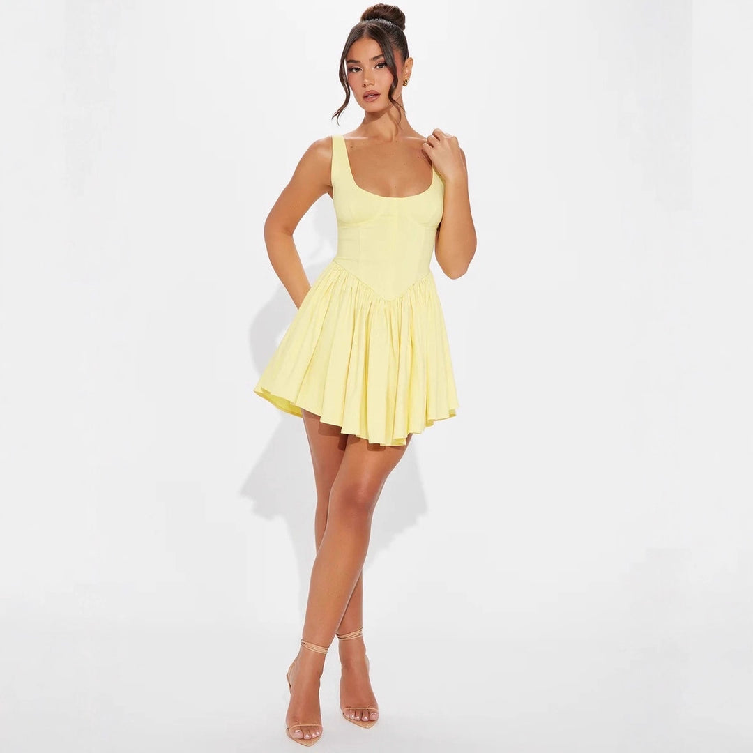 Damen Minikleid mit figurbetontem Oberteil und schwingendem Rock EB
