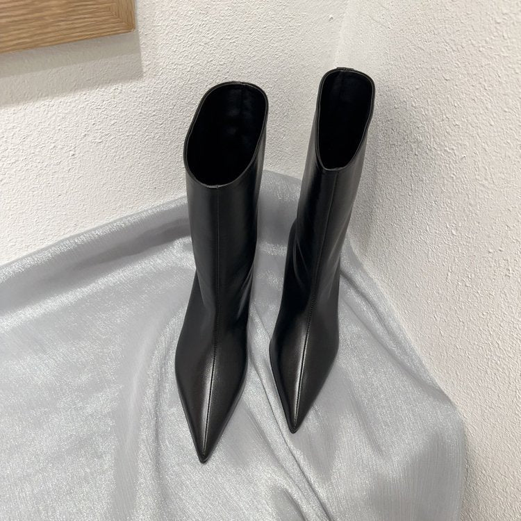 Damen elegante Stiefeletten mit spitzem Zehenbereich und geschmeidiger Lederoberfläche EB