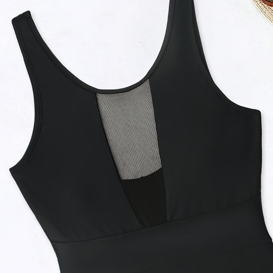 Damen Sportlicher Einteiler mit tiefem V-Ausschnitt und transparenten Mesh-Details EB