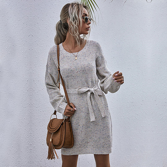 Damen Strickkleid mit lässigem Bindegürtel und langen Ärmeln EB