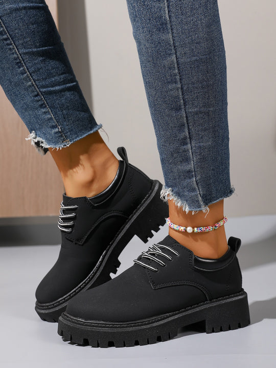 Damen Modische und bequeme Schnürschuhe mit griffiger Profilsohle EB