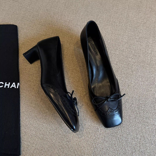 Damen elegante Pumps mit modischem Schleifenakzent und komfortablem Blockabsatz EB