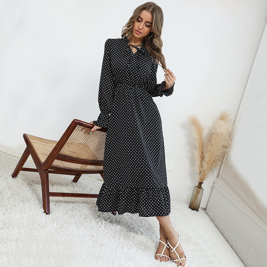 Damen Midi-Kleid mit punktiertem Design und voluminösem Saum EB
