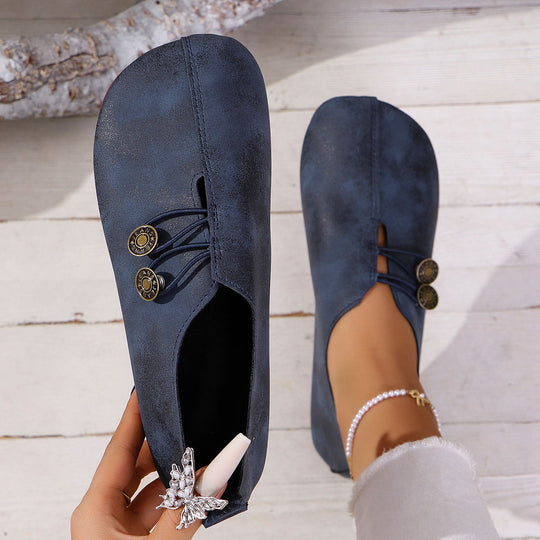 Damen nan weiche vintageinspirierte Ballerina Slipper mit dekorativen Metallknöpfen und elastischer Schnürung EB