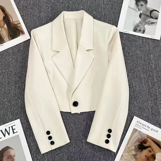 Damen nan kurzer taillierter Blazer mit markantem Revers und Ein-Knopf-Verschluss EB