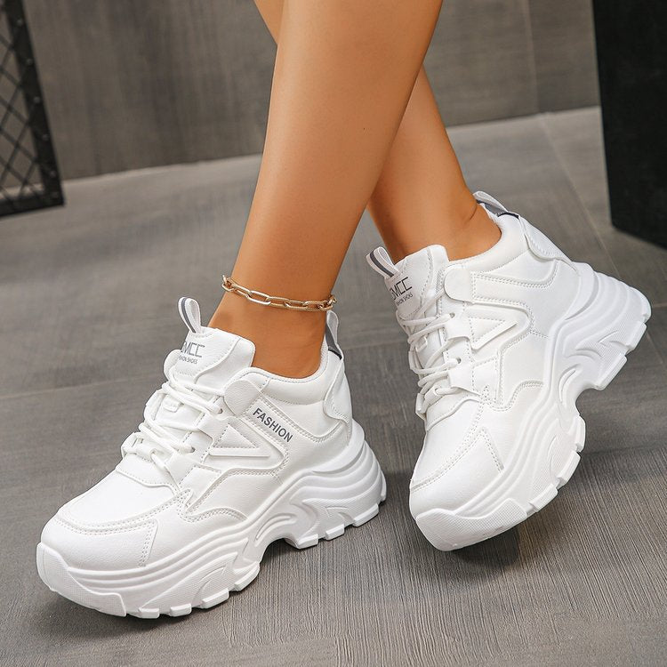 Damen Sneaker mit sportlichem Design und dämpfender Sohle EB