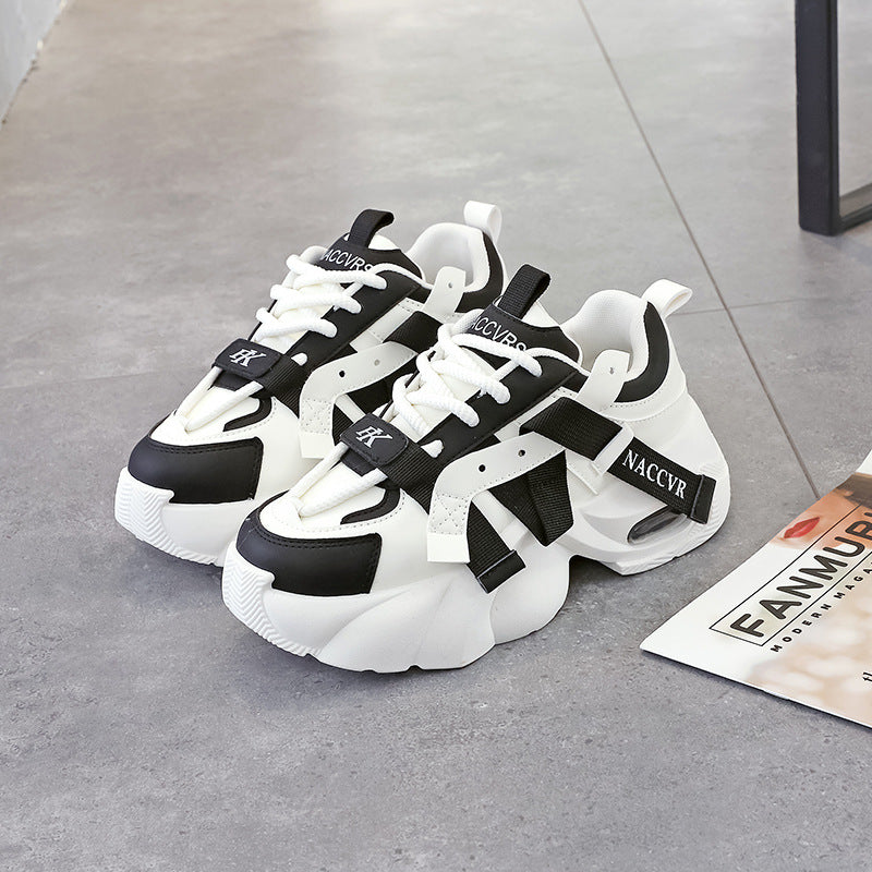 Damen Chunky Sneaker mit innovativem Design und gepolsterter Sohle EB