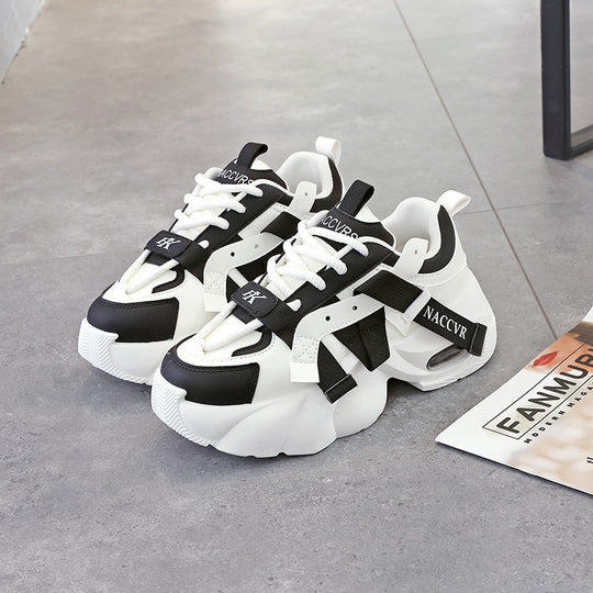 Damen Chunky Sneaker mit innovativem Design und gepolsterter Sohle EB