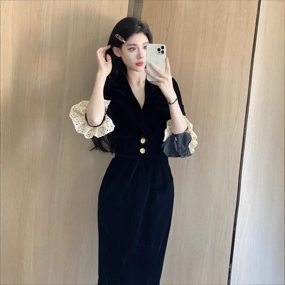 Damen elegantes Kleid mit Spitzenärmeln und dekorativen Knöpfen EB