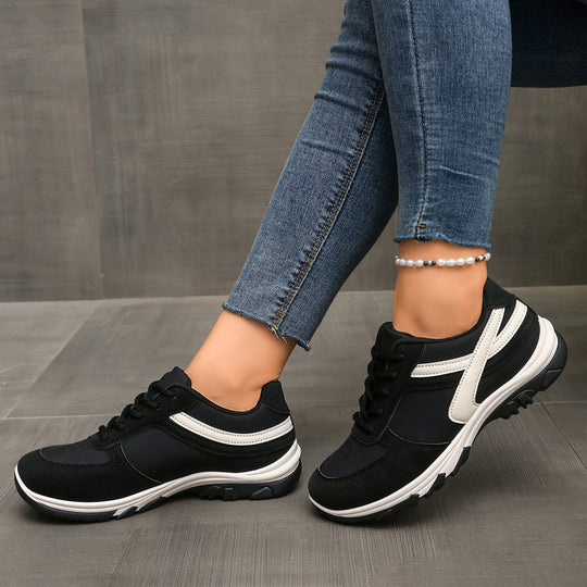 Damen Plateau-Sneaker mit robuster Profilsohle und gepolstertem Komfortfußbett EB