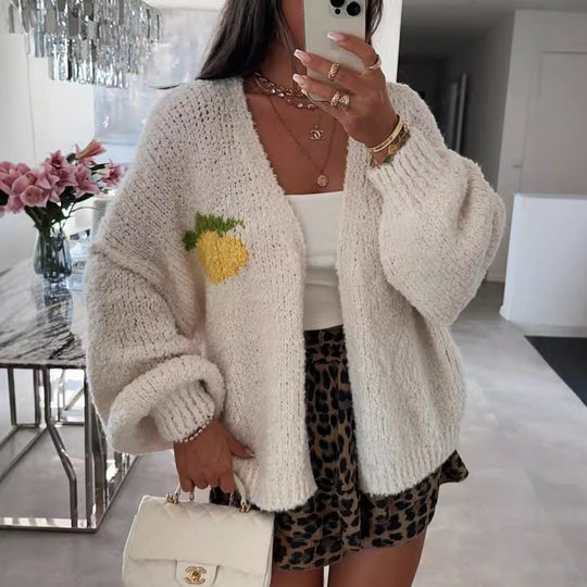 Damen Strickjacke mit fröhlichem Ananas-Motiv und oversized Schnitt EB