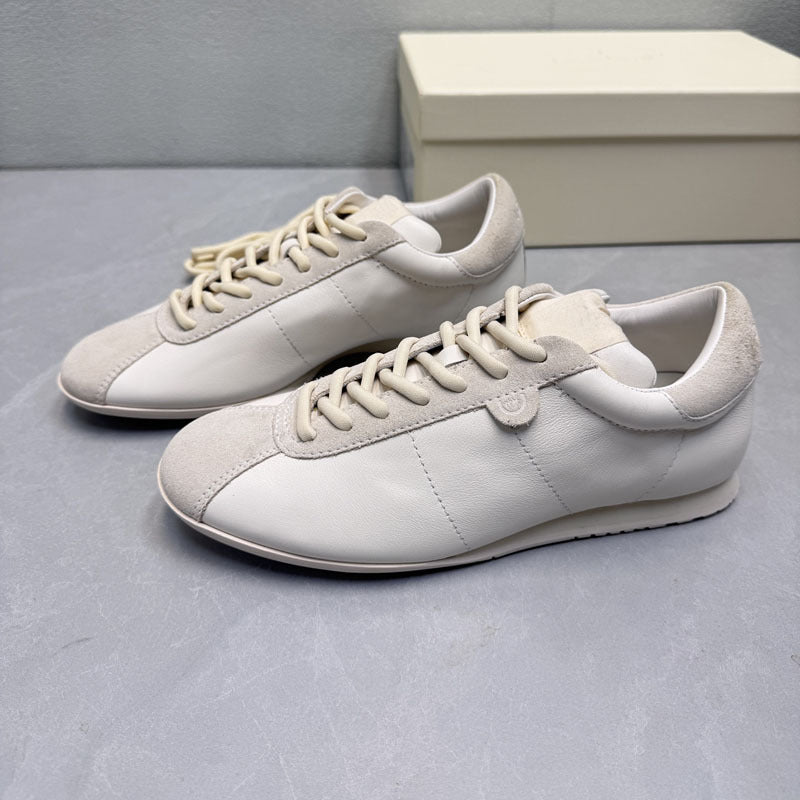 Damen modische Suede Sneakers mit farbigen Schnürsenkeln EB