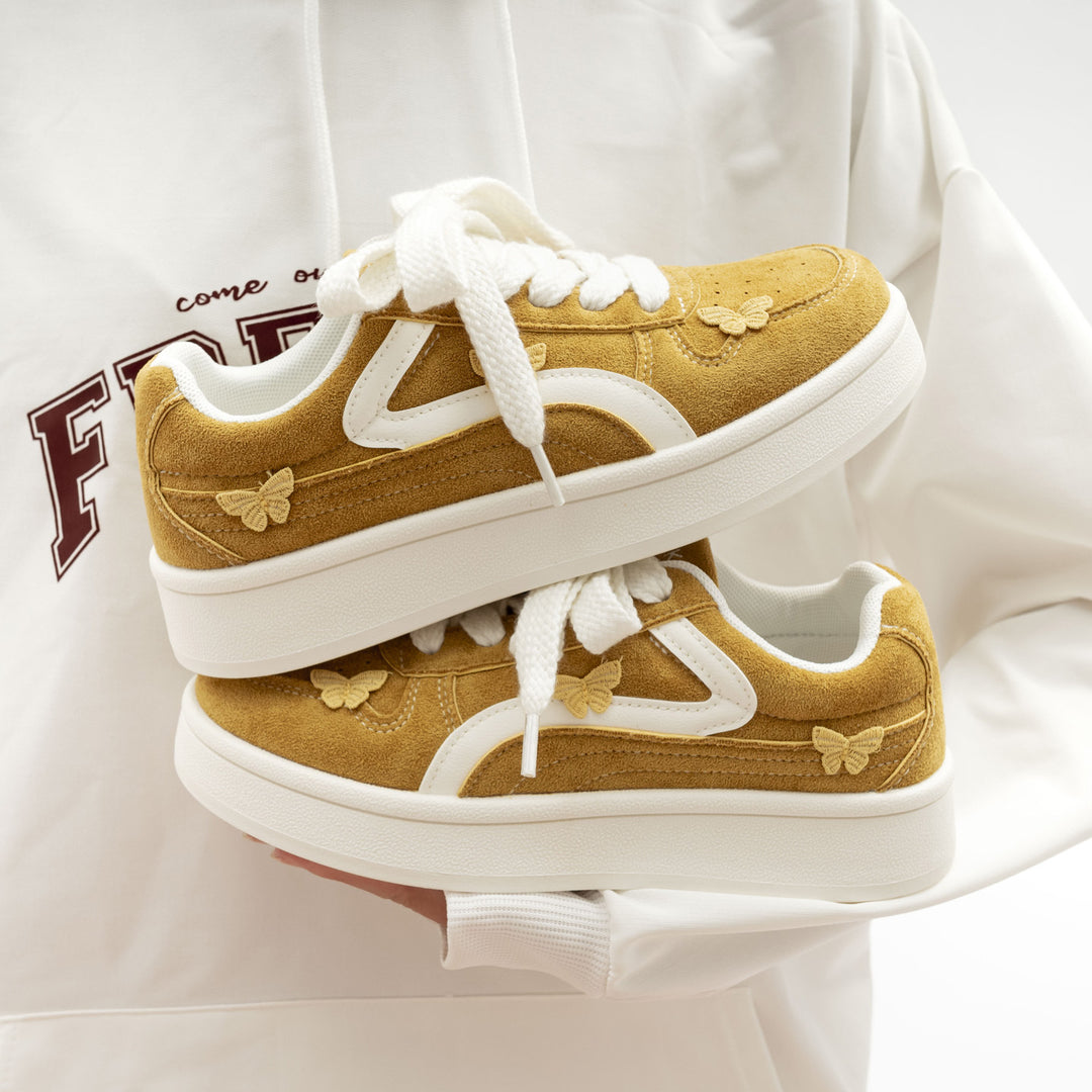 Damen Sneakers mit filigranem Schmetterlingsdesign und sportlicher Profilsohle EB