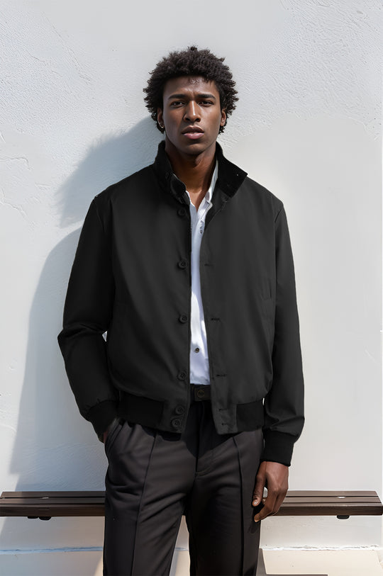 Herren modische Freizeitjacke mit schützendem Hochkragen und praktischen Taschen EB