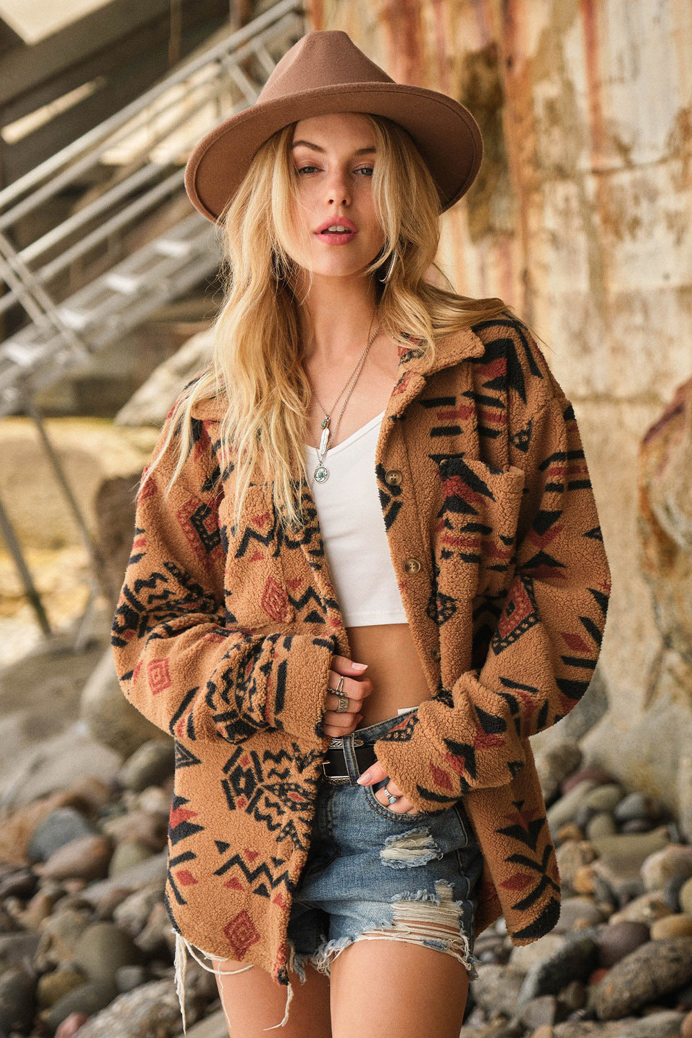 EB | Retro Plüschjacke mit Reverskragen