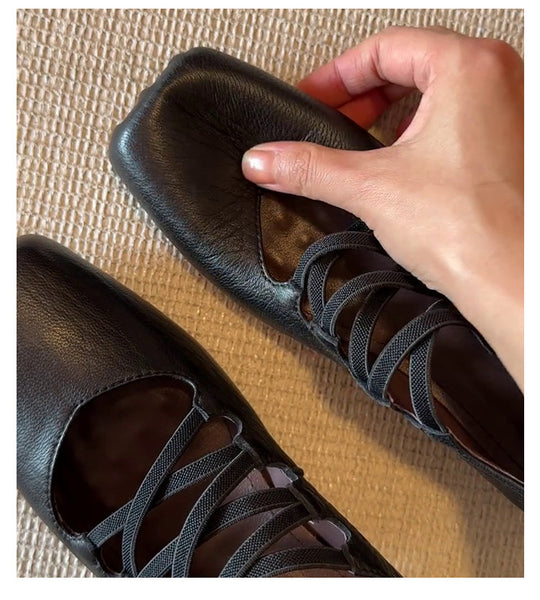 Damen Ballerina-Schuhe mit innovativer Riemenführung und weichem Leder EB