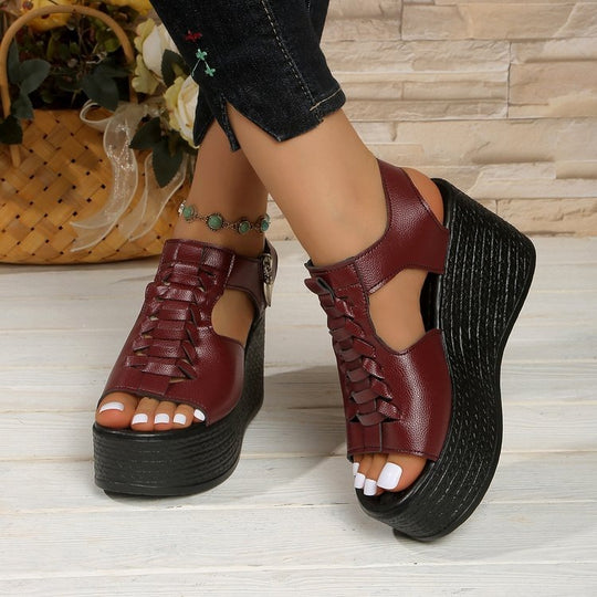 Damen Wedge-Sandaletten mit raffiniertem Gurt-Design EB
