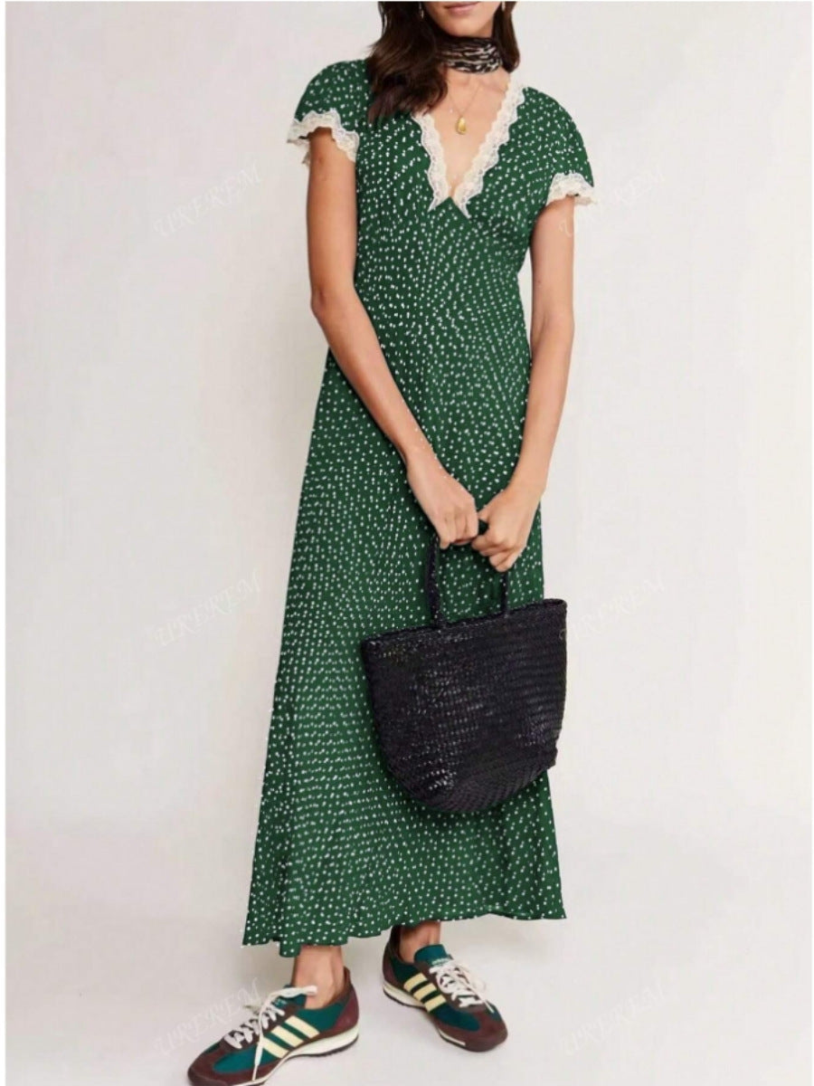 Damen Maxikleid mit raffiniertem Schnitt und floralen Spitzenakzenten EB