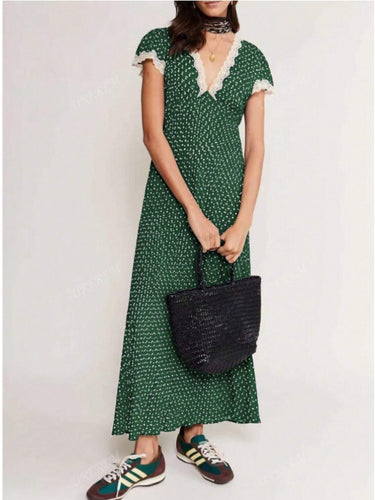Damen Maxikleid mit raffiniertem Schnitt und floralen Spitzenakzenten EB