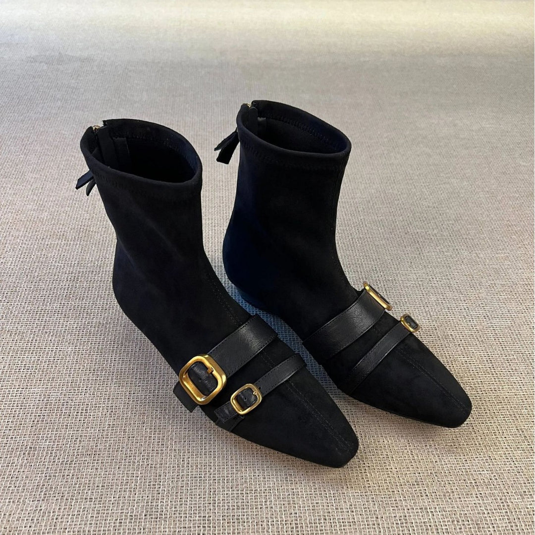 Damen Ankle Boots mit elegantem Riemen und spitz zulaufendem Design EB