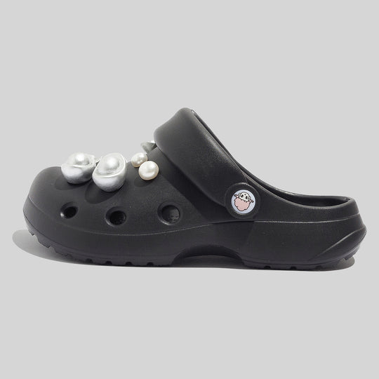 Damen Modische Clogs mit dekorativen Perlen und einzigartigem Design EB