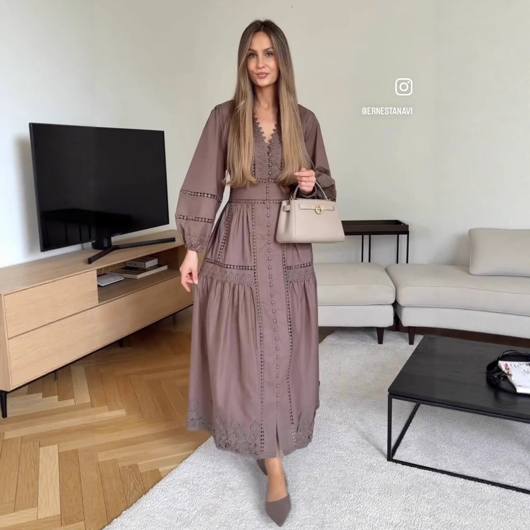 Damen Spitzenbustierkleid mit eleganten Rüschendetails EB