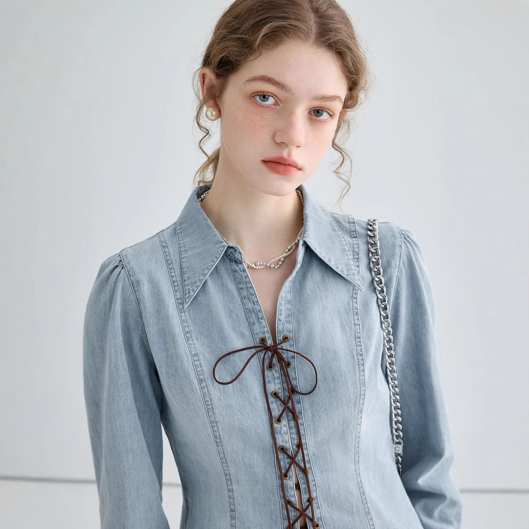 Damen Jeansbluse mit verspielten Schnürdetails und elegantem Schnitt EB