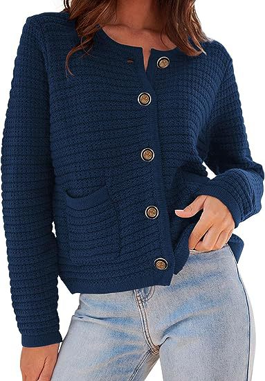 Damen Strickjacke mit dekorativen Knöpfen und praktischen Taschen EB