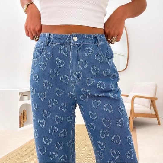Damen Weite Jeans im verspielten Herzdesign EB