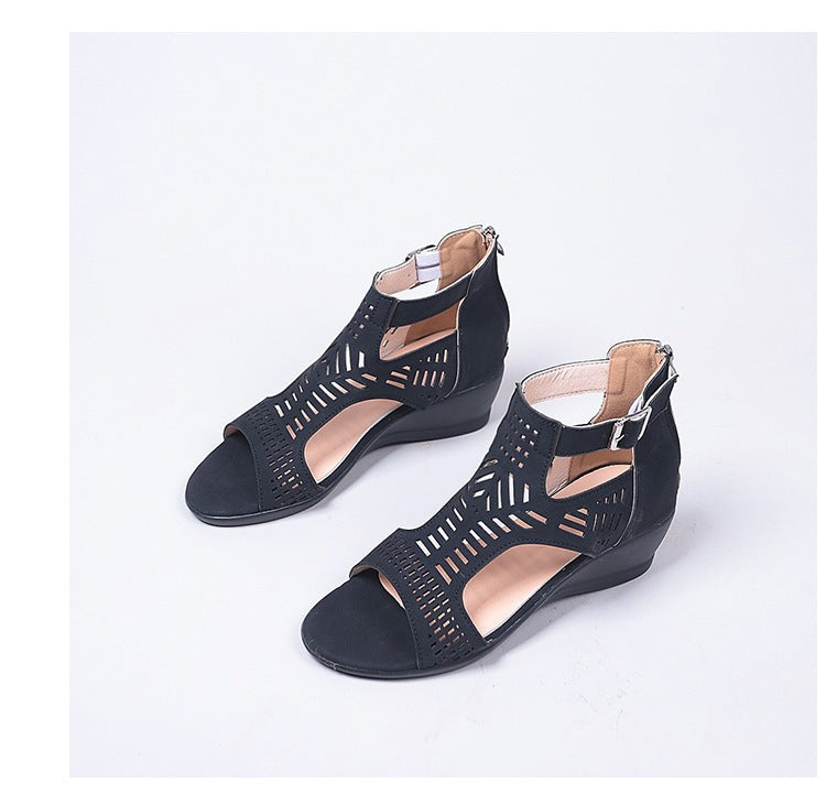 Damen Keil-Sandalen mit modischem Lochdesign und verstellbarem Riemen EB