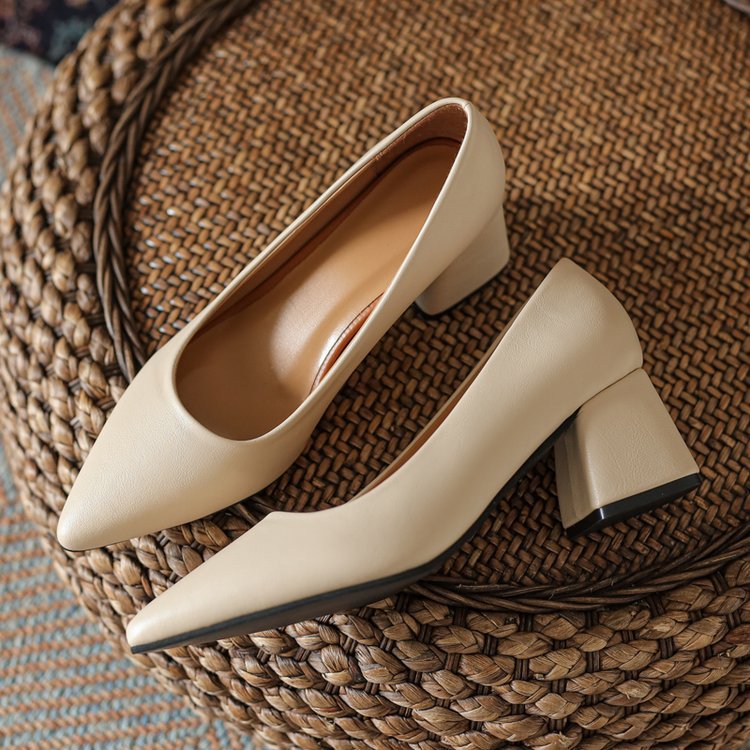 Damen elegante Pumps mit blockiertem Absatz EB