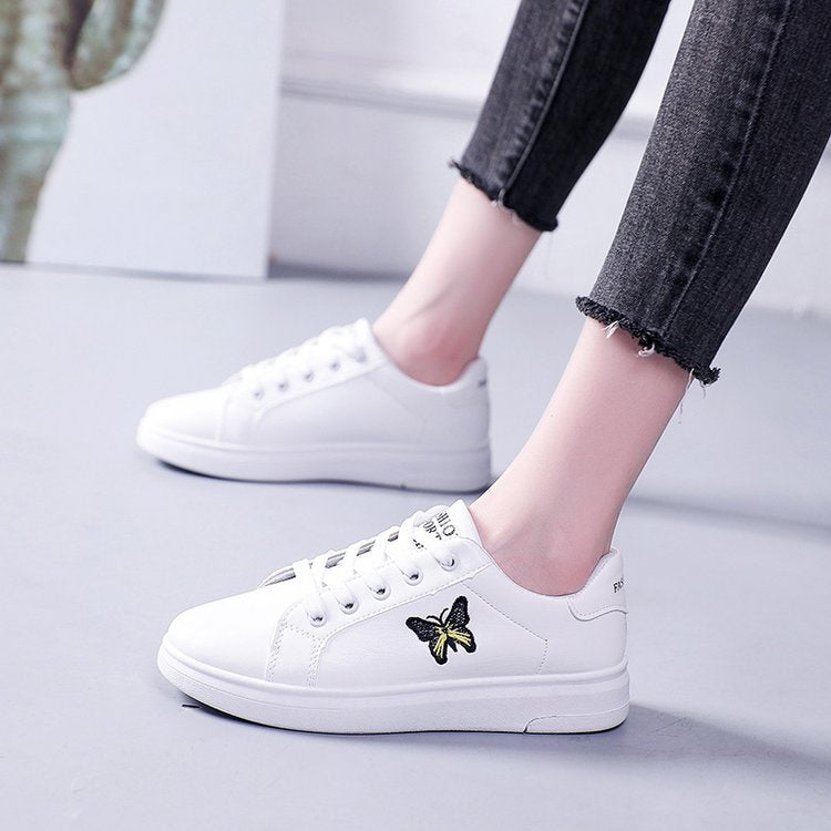 Damen Sneakers mit stilvollem Schmetterlingsmotiv und bequemer Sohle EB