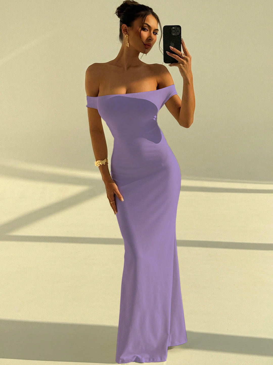 Damen Elegantes Off-Shoulder Maxikleid mit figurbetontem Schnitt EB
