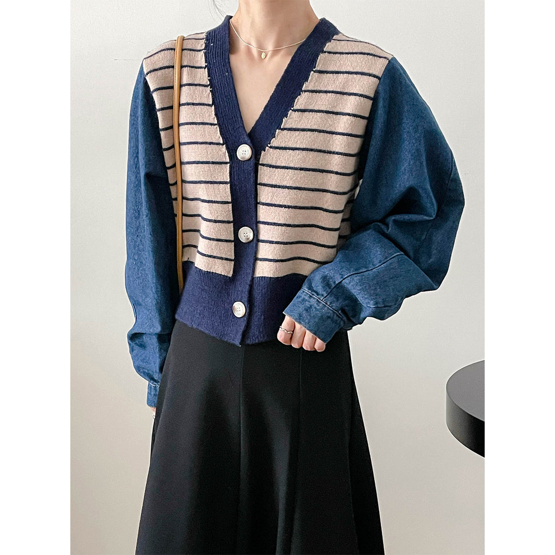 Damen modische Strickjacke mit modernen Streifen-Design und Raglanärmeln EB