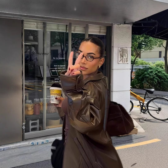 Damen Lässige Kunstlederjacke mit oversized Schnitt und eleganten Details EB